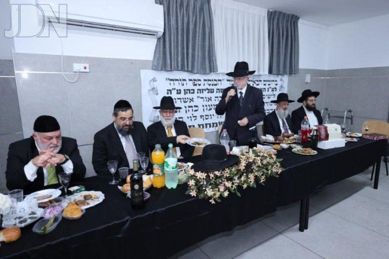 הכנסת ס''ת ישיבת תורה אור (32)