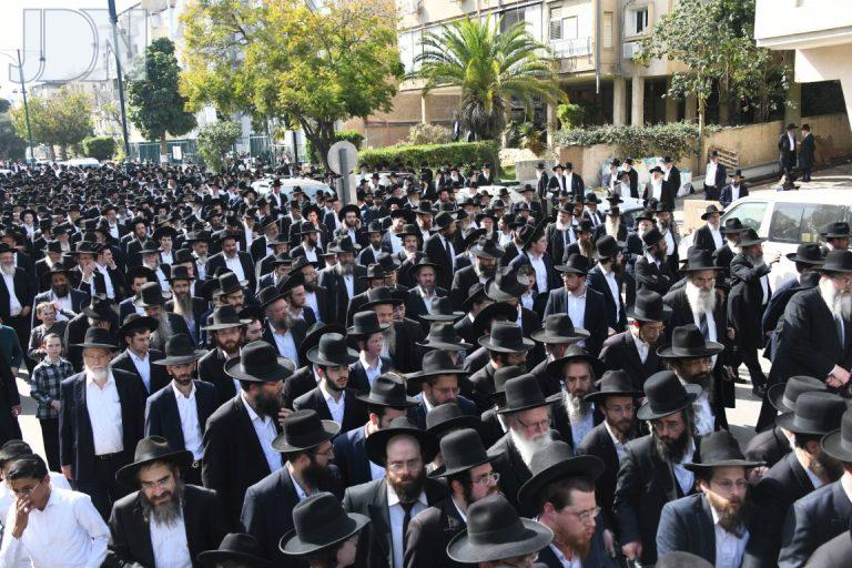 הלוויית הרב זאב אלעזר וולף (35)