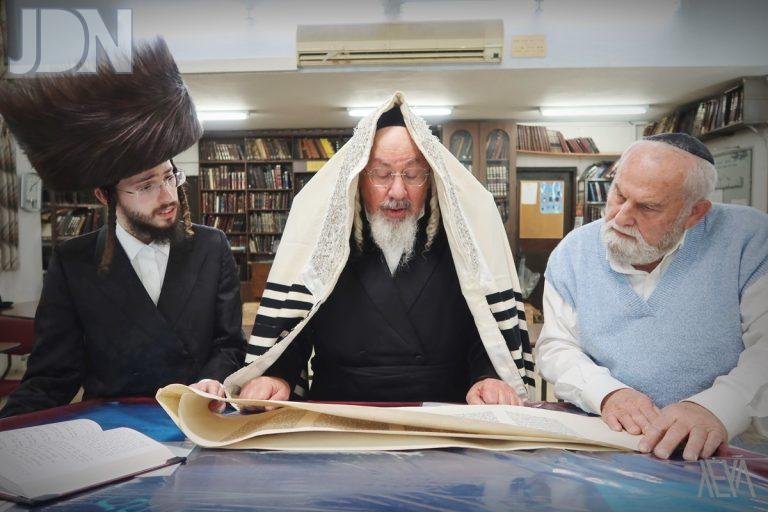 זאלאזיץ-מגילה-תשפג-צילום-נתנאל-בראון (13)