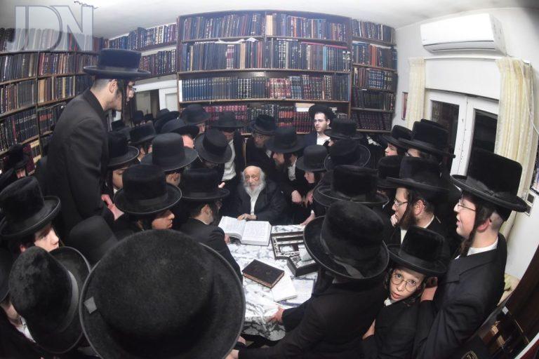 ישיבת תורת שלמה זוויעהל פוברסקי ברמן (2)