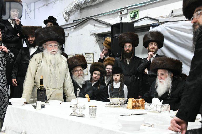 מכנובקא בעלזא משתה היין (7)