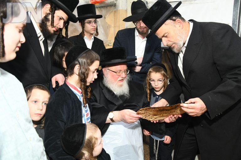 סאסוב אפיית מצות (17)