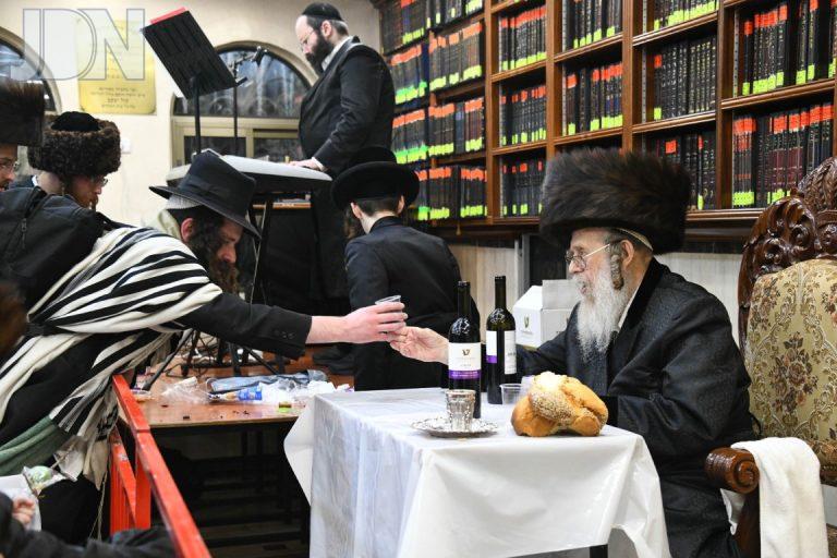 קאמארנא טיש פורים (6)