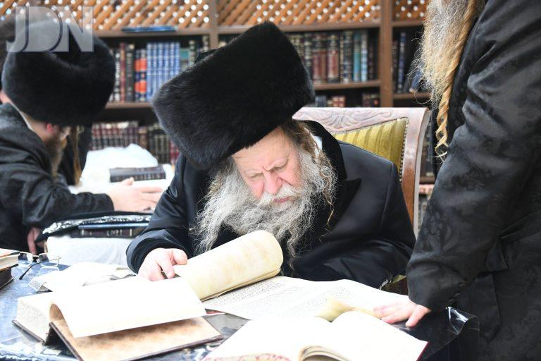 קוזמיר קריאת המגילה (1)