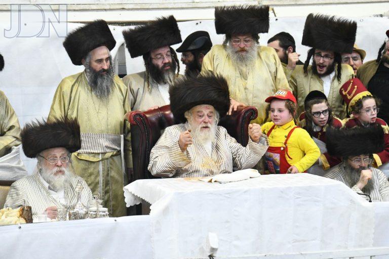 תולדות אהרן טיש פורים (6)