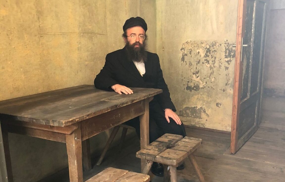 היום בהיסטוריה ב60 שניות / הרב ישראל גולדווסר על ליל הסדר בימות המשיח • צפו