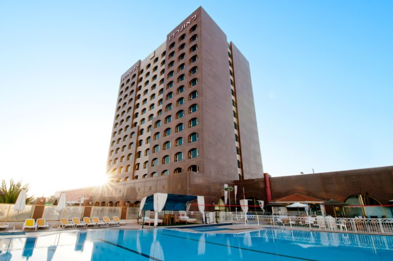 leonardo-negev-beer-sheva-pool-2-1-(1)-(3)-(1)-(1)-(1)