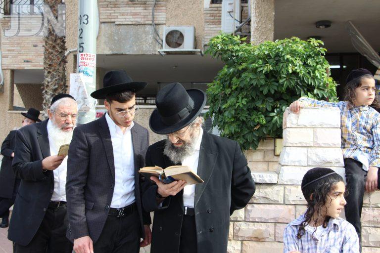 הגר''מ בן שמעון שריפת חמץ (2)