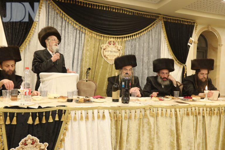 ויז'ניץ בבית שמש הכנסת ס''ת (5)