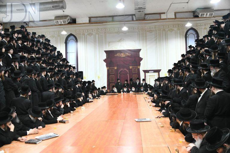 מכנובקא בעלזא קביעת שיעור קיץ פג (21)