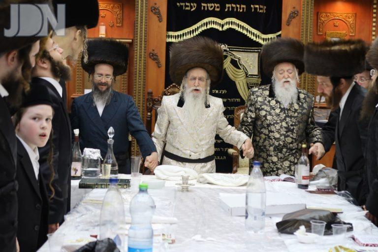 מעליץ נעילת חג הפסח (1)