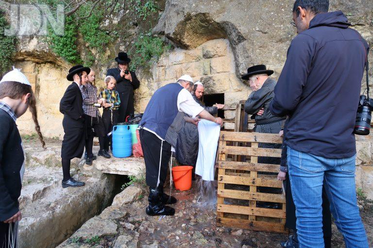 שאיבת מים שלנו בעין ח'ניה שעל יד ירושלים (9)