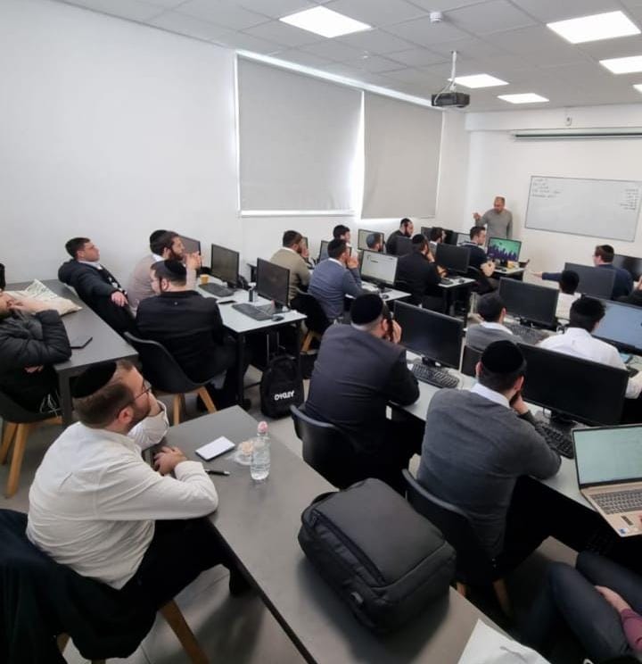 תמונה של WhatsApp‏ 2023-04-19 בשעה 14.46