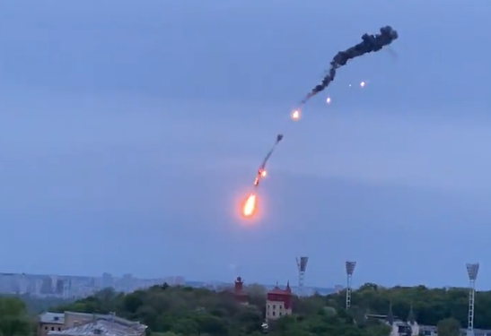 רוסיה יירטה; עשרות מל"טים אוקראיניים שוגרו במתקפה על קרים • צפו