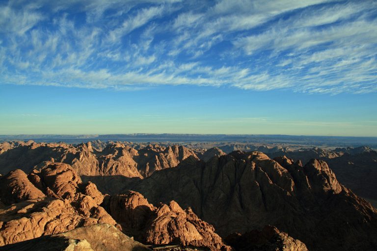 1280px-Mont_sinai2