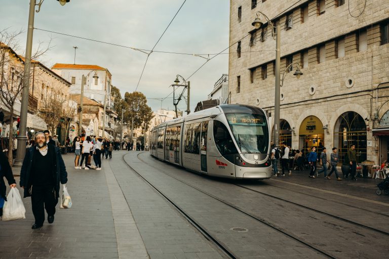 laura-siegal-n8fU7yqXkdw-unsplash