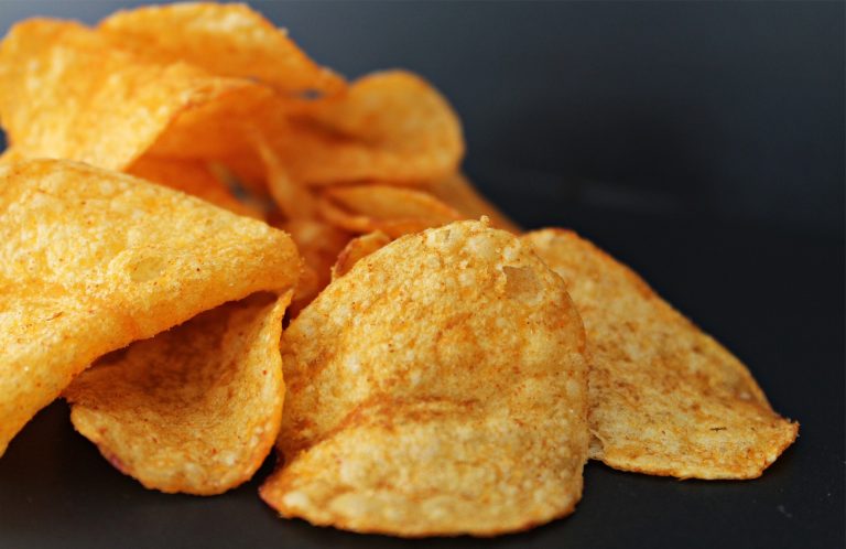 potato-chips-gfd4ae22eb_1920
