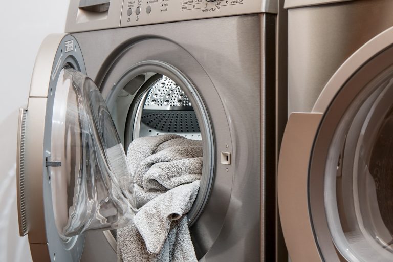 washing-machine-gd537c268b_1920