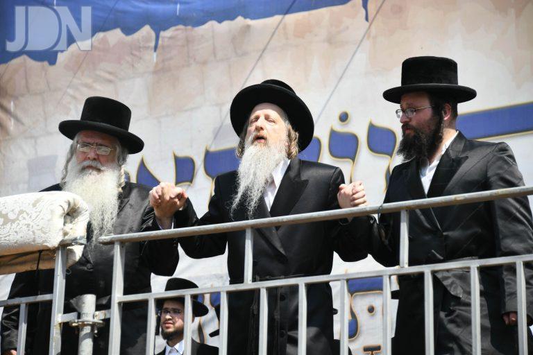 דז'יקוב ויז'ניץ הדלקה במירון ל''ג בעומר תשפ''ג (25)