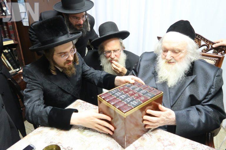 האדמור מסדיגורא (1)~1