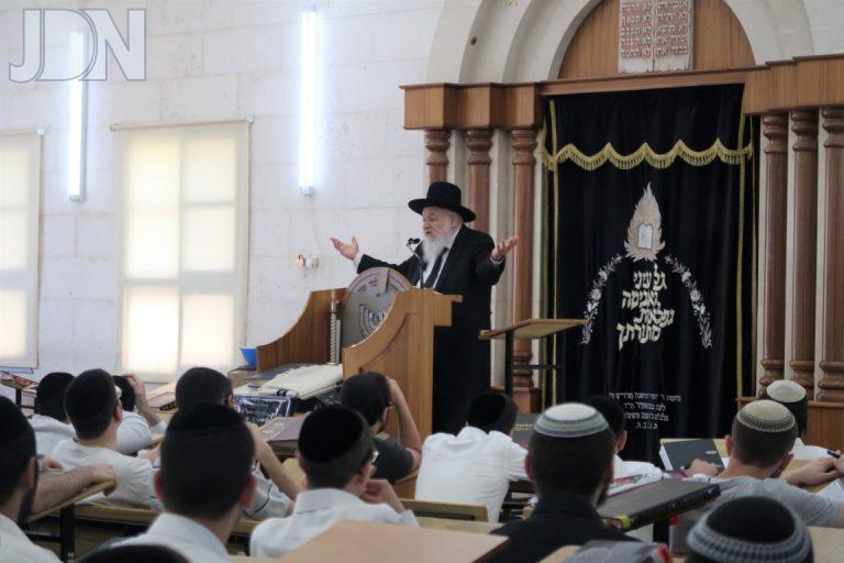 הגרא''י קוק ישיבת קרית מלאכי (13)