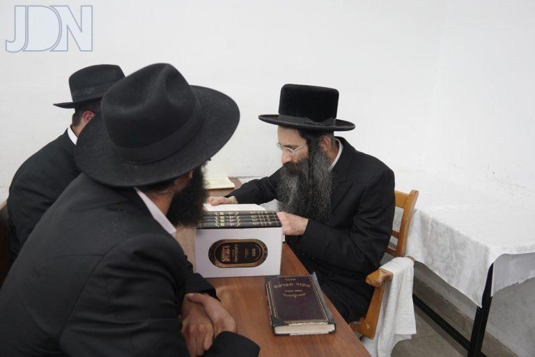 יפוצו ספר התניא למבקשי ה' (1)