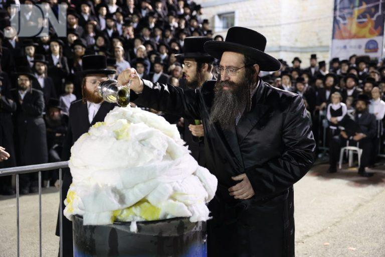 צאנז טבריה הדלקה במירון (5)