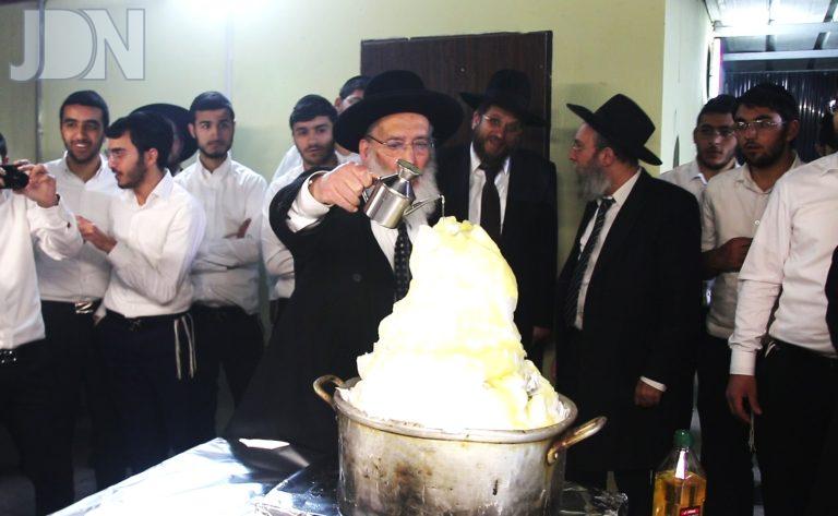 ראש-הישיבה-ביציקת-השמן