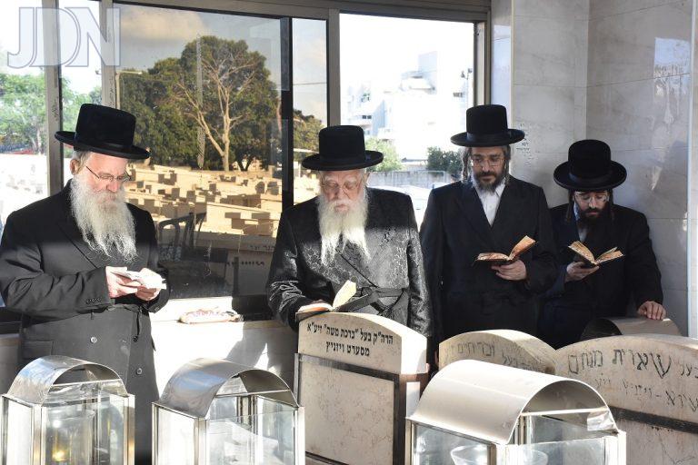 שאץ ויז'ניץ בציון אביו (7)