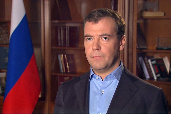 Dmitry_Medvedev_official_large_photo_-10