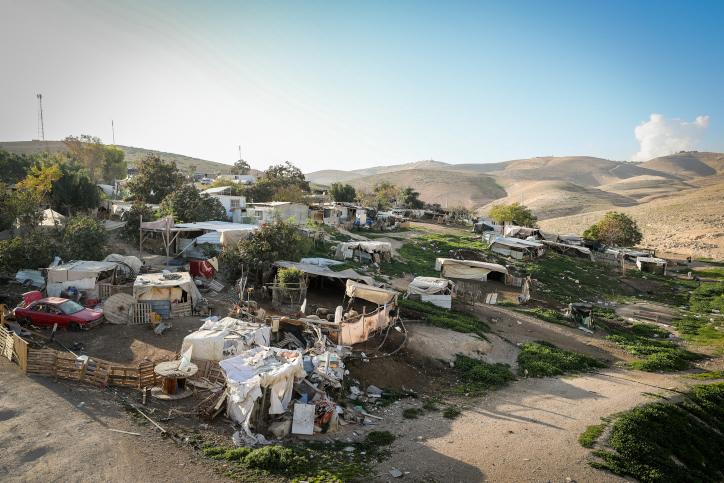 KHAN AL AHMAR