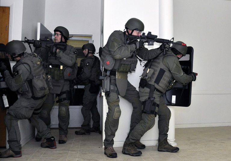 FBI_SWAT_team_Watervliet_Arsenal