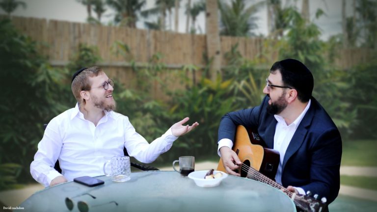גיל ישראלוב ודיוויד טויב - תמונת יח''צ