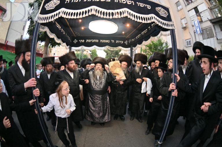 ווערצקי הכנסת ספר תורה (7)