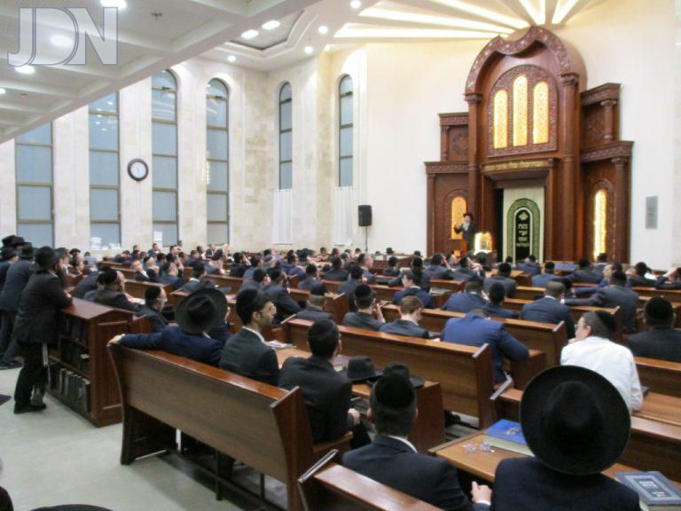 חלק מהקהל בית מאיר