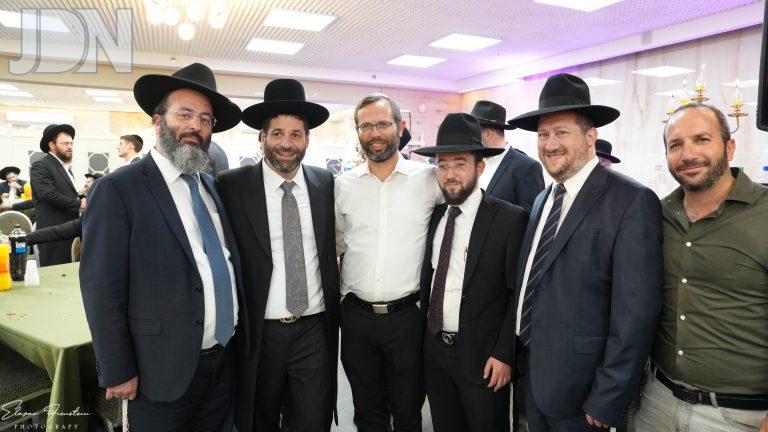 מנחם שפירא בר מצוה לבן (32)