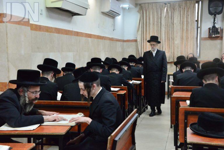 סערט ויז'ניץ ביקור ישיבה ב''ב (25)