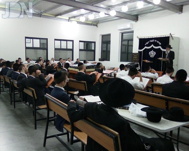 פסגת זאב עצרת על הגרי''ג אדלשטיין זצל (4)