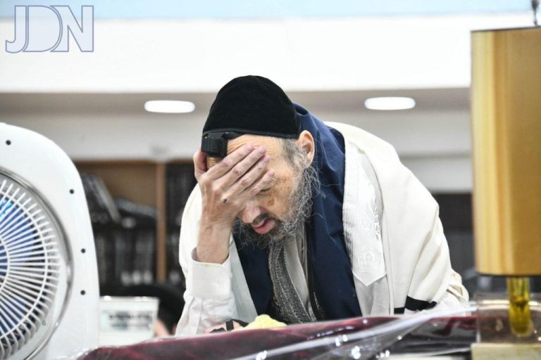 רבי-דוב-קוק-טבריה-טבת-פג-43-1024x683
