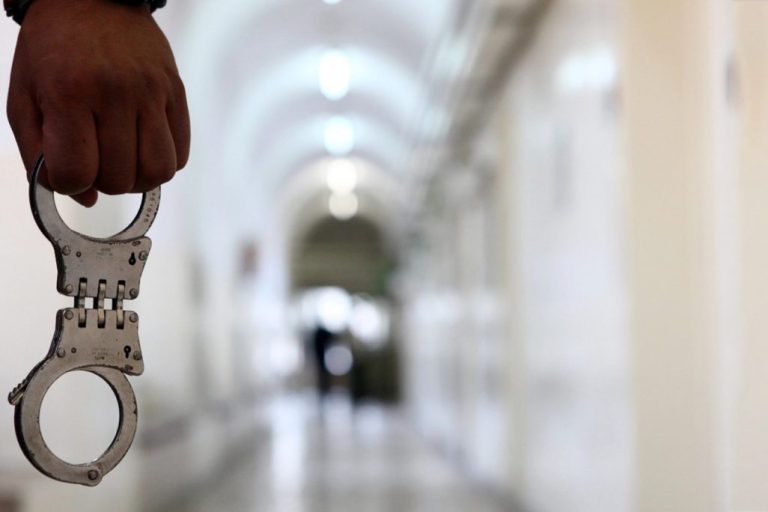 201026_arrest-1026x684