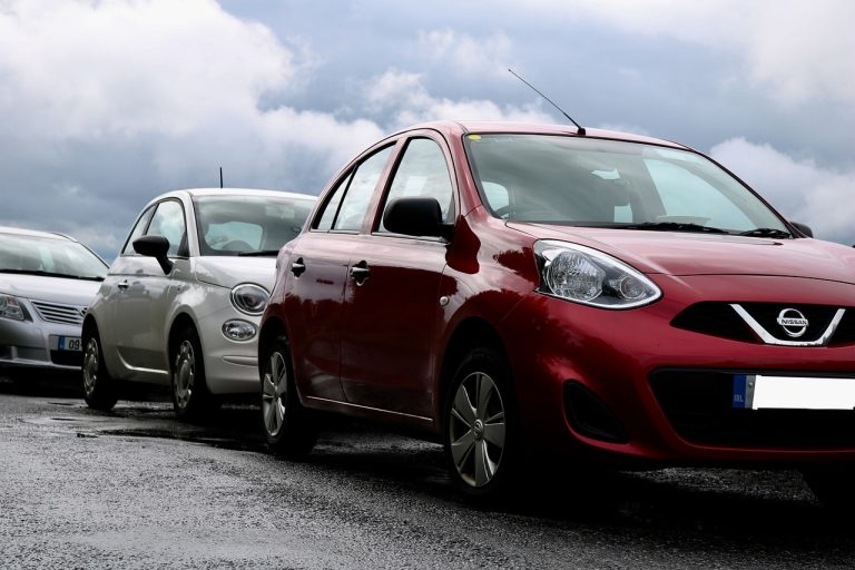 cars-2688161_1280