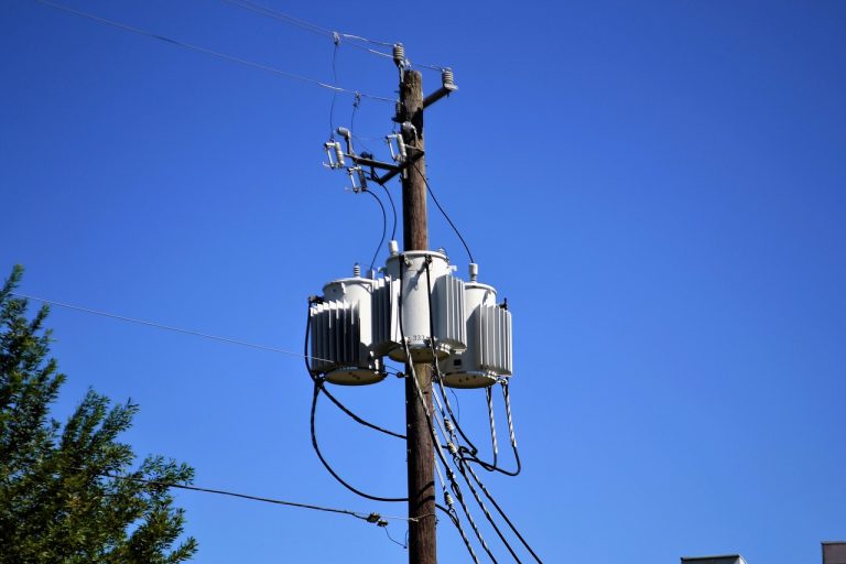 electricity-gb04504cd4_1280