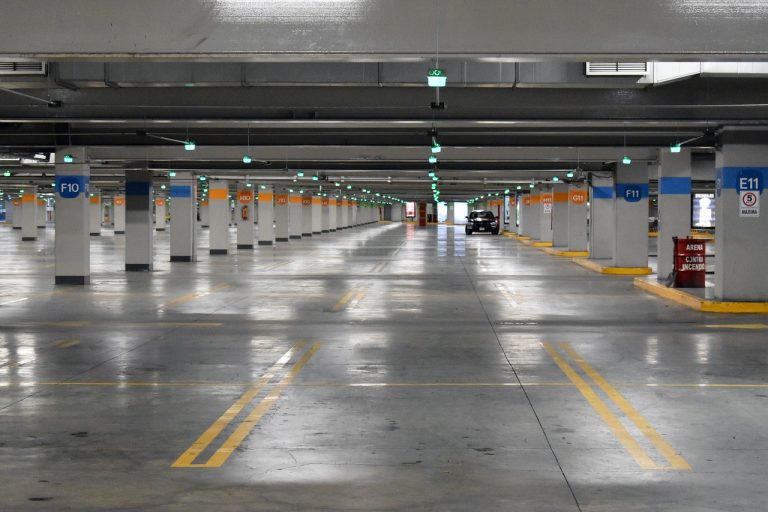 parking-lot-gd82a93e4d_1280