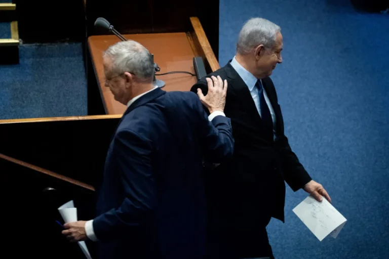 גנץ-בנימין-נתניהו-צילום-יונתן-שינדל-פלאש-90-scaled-1-1024x683
