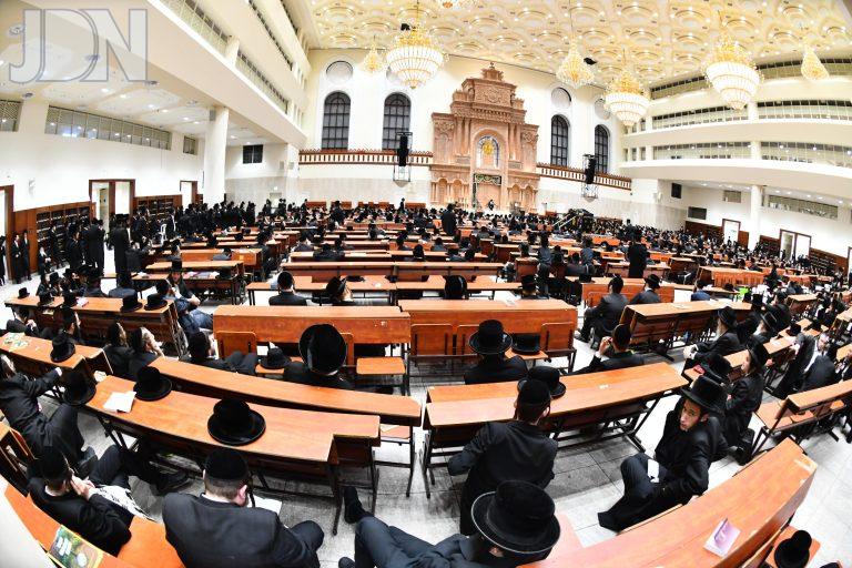 דרשת הרב טויסיג בבימ''ד ויז'ניץ (21)