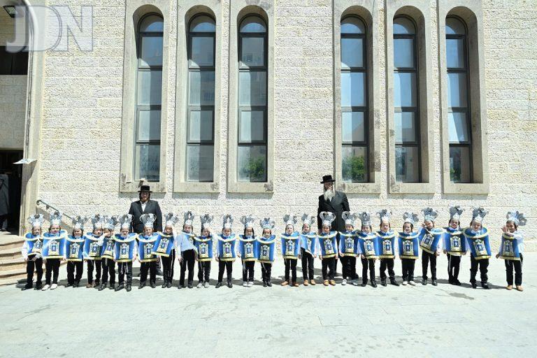 צאנז ביתר מסיבת חומש (1)