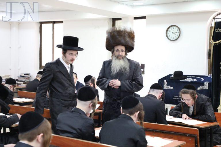 תולדות משה כולל יום השישי (3)