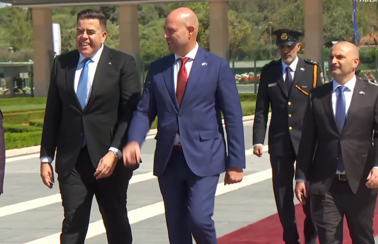 ‏‏צילום מסך (661)