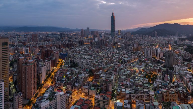 1_taipei_sunrise_panorama_dxr_edit_pangen_141215_1