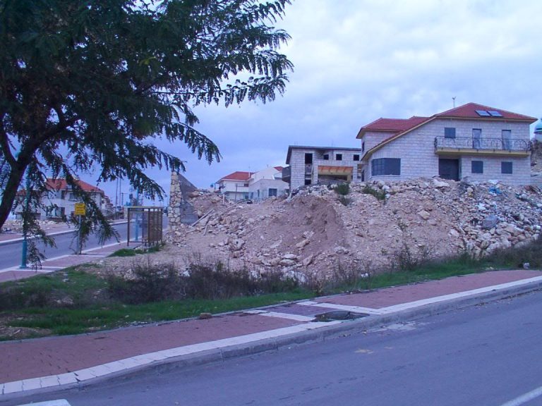 Givat_Rhasi_Kdumim_(16436328132)